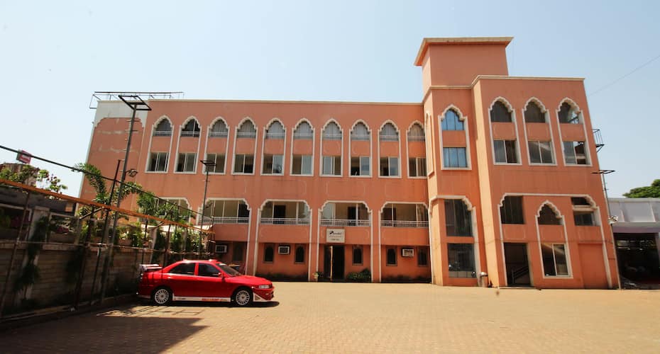 Purohit Holiday Resort, Lonavala 1